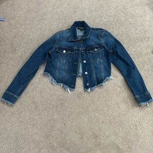 Black label; size small; cropped jean jacket; dark washed; fringed